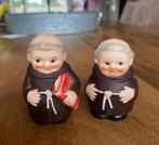 Goebel pater peper en zout strooiers, Verzamelen, Beelden en Beeldjes, Ophalen of Verzenden, Gebruikt, Hummel