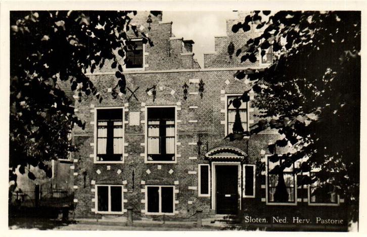 Sloten. Ned. Herv. Pastorie - ongelopen, Verzamelen, Ansichtkaarten | Nederland, Ongelopen, Friesland, Voor 1920, Ophalen of Verzenden