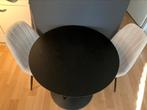 Zo goed als nieuwe kleine eettafel en 2 bijpassende stoelen, Huis en Inrichting, Tafels | Eettafels, Ophalen, 50 tot 100 cm, Rond