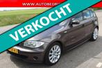 BMW 1-serie 118i // AUTOMAAT / APK 05/2026 //, Zwart, 4 cilinders, Origineel Nederlands, 650 kg