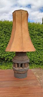 Wagenwiel lamp varkensleer  vintage country style, Ophalen