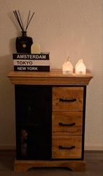 Mooi mago houten ladenkastje met stalen deurtje., Ophalen, 50 tot 100 cm, 3 of 4 laden, Minder dan 100 cm