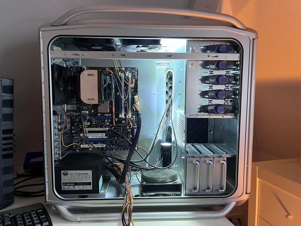 Grote Computerkast met Moederbord & Processor, Computers en Software, Desktop Pc's, Gebruikt, Onbekend, 8 GB, Ophalen