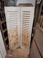 Oud ijzeren luik dubbelluik brocante, Ophalen