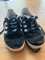 Adidas gazelle zwarte sneakers maat 31, Kinderen en Baby's, Kinderkleding | Schoenen en Sokken, Ophalen of Verzenden, Gebruikt