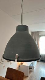 Mooie grijze hanglamp eettafel eetkamer industrieel, Huis en Inrichting, Ophalen, Zo goed als nieuw