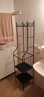 Zwart metalen rekje met glazen en metalen planken, Ophalen, (Half)hoge kast, Minder dan 50 cm, Gebruikt