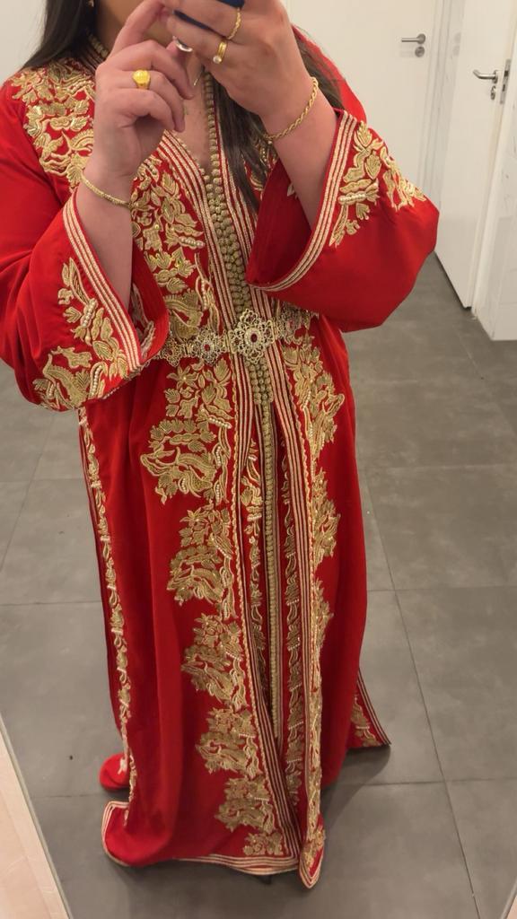 Rode Takchita + sieraden, Kleding | Dames, Gelegenheidskleding, Zo goed als nieuw, Overige typen, Maat 38/40 (M), Rood, Ophalen of Verzenden