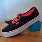 "Vans" sportieve sneackers maat 39 als nieuw, Ophalen of Verzenden, Zo goed als nieuw, Zwart, Sneakers of Gympen