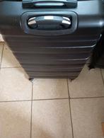 Zwarte Koffer met Wieltjes, Ophalen, Uitschuifbare handgreep, Gebruikt, 50 tot 60 cm