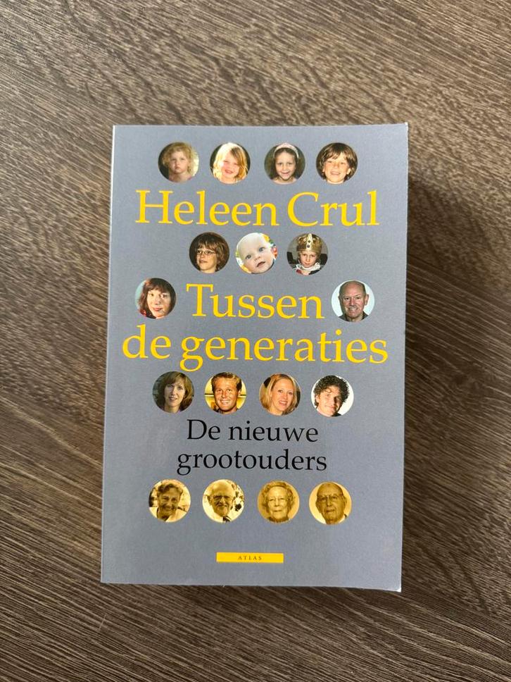 Tussen de Generaties - Heleen Crul, Boeken, Overige Boeken, Zo goed als nieuw, Ophalen of Verzenden