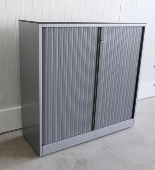 Roldeurkast grijs b-keus, Huis en Inrichting, Kasten | Roldeurkasten en Archiefkasten, Gebruikt, 100 tot 150 cm, 25 tot 50 cm