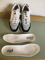 Giga Leren Sneaker wit maat 34, Jongen of Meisje, Schoenen, Ophalen of Verzenden, Zo goed als nieuw