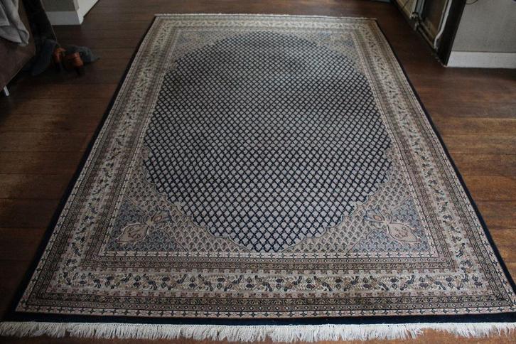Brocante - Chique en stijlvol tapijt, Sarouck Mir!, Huis en Inrichting, Stoffering | Tapijten en Kleden, Gebruikt, 200 cm of meer