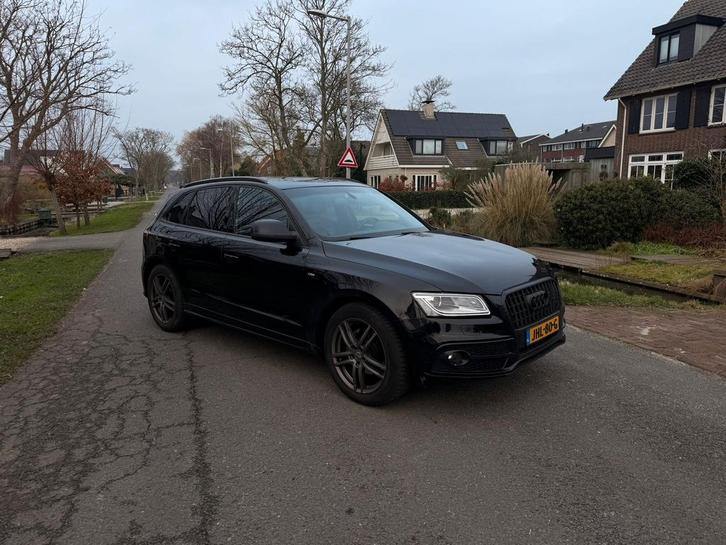 Audi Q5 2.0 TFSI S-LINE BLACKBADGE, Auto's, Audi, Particulier, Benzine, Hatchback, Geïmporteerd, Zwart, Ophalen