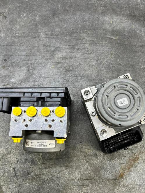 ABS pomp Ford Fiesta D1B1-2C405-AE D1B12C405AE, Auto-onderdelen, Remmen en Aandrijving, Ford, Gereviseerd, Ophalen of Verzenden