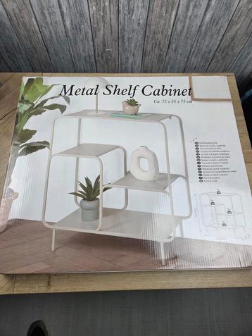 Metalen wandkast / plankenkast - Nieuw in doos! beschikbaar voor biedingen