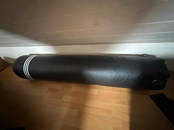 Boksbal met ophangbeugel Atilla, Sport en Fitness, Boksen, Gebruikt, Bokszak, Ophalen of Verzenden