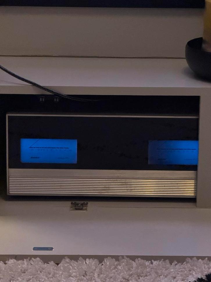 Gezocht restaurateur Bose 1801/1800 Vintage Versterker, Audio, Tv en Foto, Versterkers en Receivers, Zo goed als nieuw, 120 watt of meer