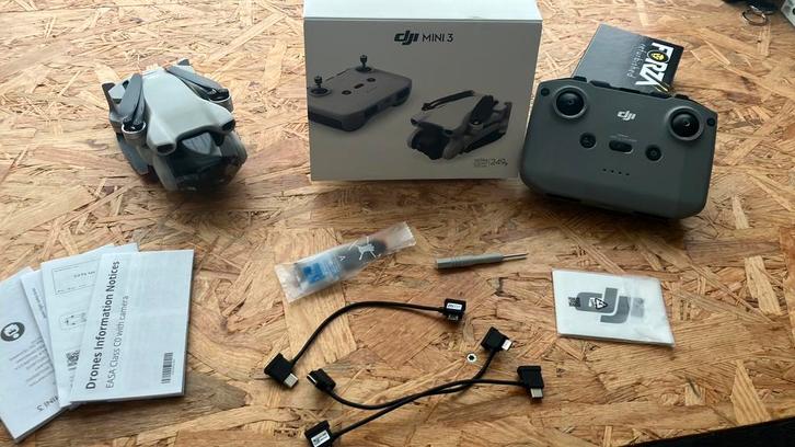 DJI Mini 3 Drone - Compleet met Extra's, Audio, Tv en Foto, Drones, Zo goed als nieuw, Drone met camera, Ophalen of Verzenden