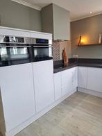 Witte greeploze keuken met apparatuur (zonder ovens), Ophalen, Gebruikt, Wit, Enkelwandige keuken