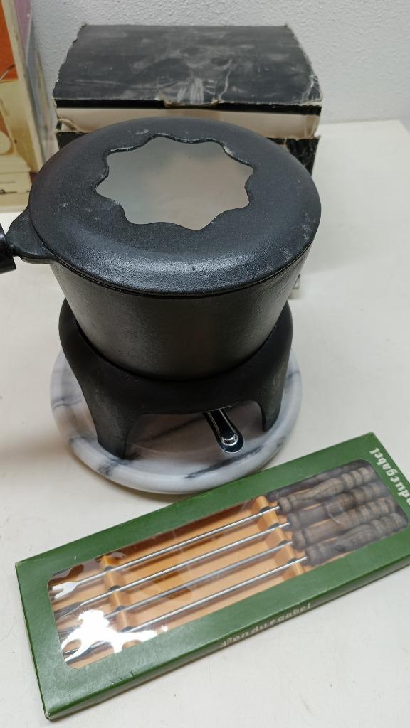 Vintage V&D gourmetstel met vorkjes – retro gezelligheid, Witgoed en Apparatuur, Gourmetstellen, Zo goed als nieuw, 4 t/m 7 personen