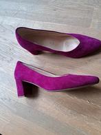 Gabor paarse / cyclaam pumps
Maat 7.5
1 keer aangehad, Pumps, Overige kleuren, Gabor, Ophalen of Verzenden