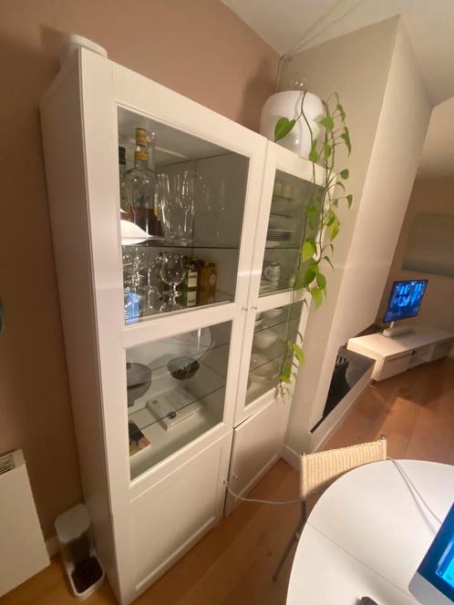 Buffetkast zijdeglans wit met glas, Huis en Inrichting, Kasten | Vitrinekasten, Zo goed als nieuw, 25 tot 50 cm, Glas, Ophalen