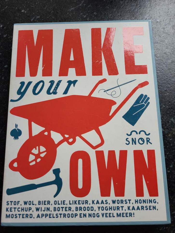 Boek - Make Your Own - Zelf Maken, Boeken, Hobby en Vrije tijd, Zo goed als nieuw, Overige onderwerpen, Ophalen of Verzenden