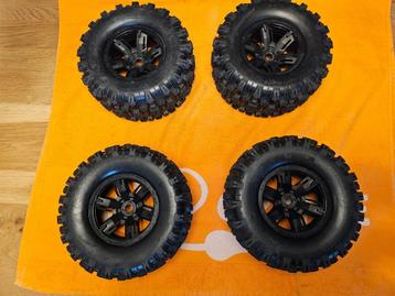 Traxxas Xmaxx banden en standaard beschikbaar voor biedingen
