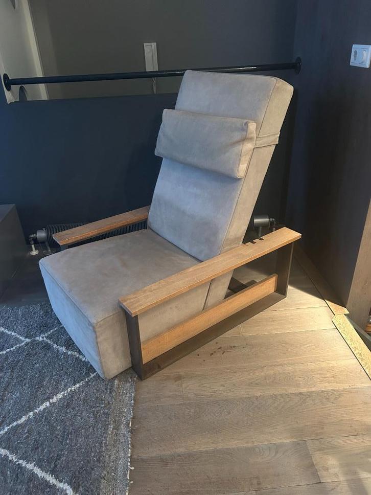fauteuil suede strak design, Huis en Inrichting, Fauteuils, Gebruikt, Hout, Leer, 50 tot 75 cm, 75 tot 100 cm, Ophalen