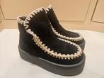 Zachte, warme zwarte boots - maat 37 - nieuw, Ophalen of Verzenden, Nieuw, Zwart
