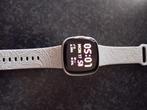 Te koop Fitbit Versa 4 zgan, Ophalen, Zo goed als nieuw, Fitbit, Conditie