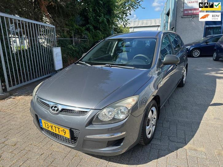Hyundai I30 CW 1.4i Blue Active, Airco, Apk 09/2026, Trekhaa, Auto's, Hyundai, Bedrijf, Te koop, i30, ABS, Airbags, Airconditioning