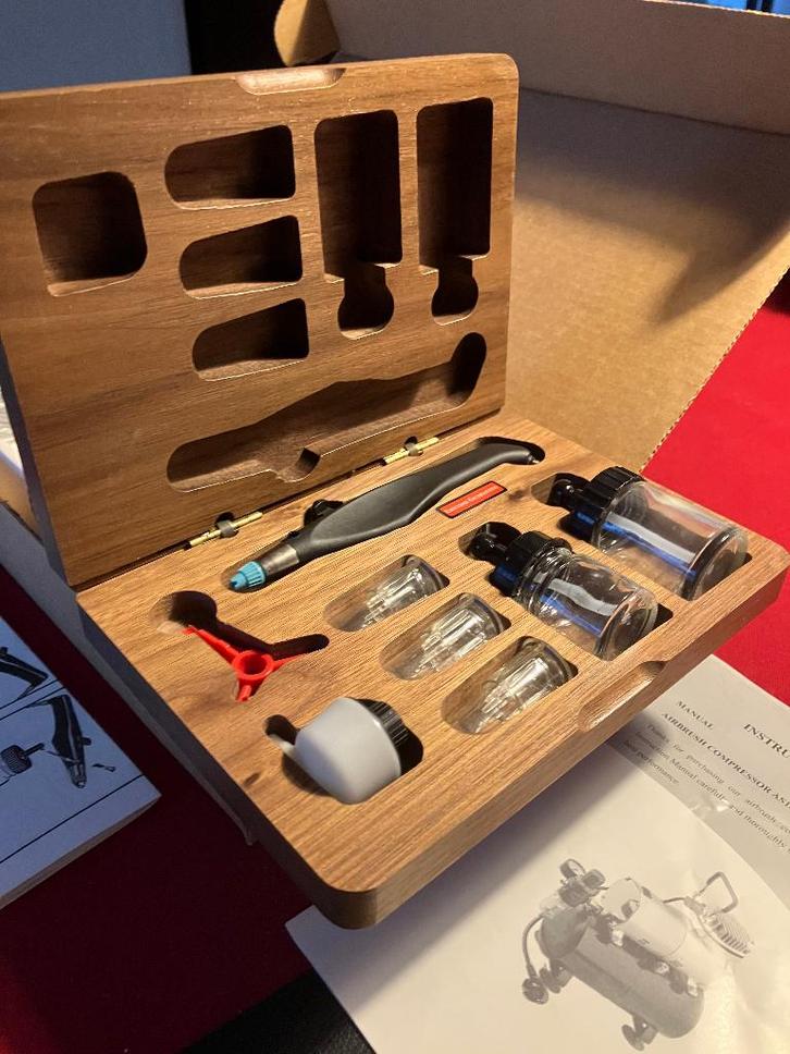 Aztek Airbrush set, Hobby en Vrije tijd, Modelbouw | Overige, Zo goed als nieuw, Groter dan 1:32, Ophalen of Verzenden