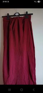 Nieuwe Bordeaux rode rok met mooie details, maat M, Kleding | Dames, Rokken, Maat 38/40 (M), Nieuw, Ophalen of Verzenden, Rood