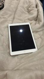 Ipad air in goede staat moet weg vandaag, Computers en Software, Apple iPads, Apple iPad Air, Zo goed als nieuw, 16 GB, Ophalen