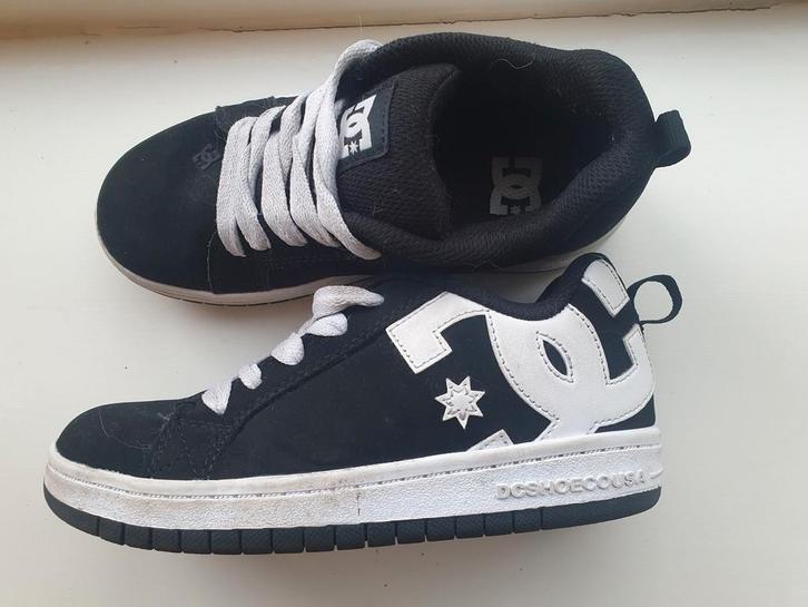 DC schoenen maat 34, Kleding | Heren, Schoenen, Zo goed als nieuw, Zwart, Ophalen of Verzenden