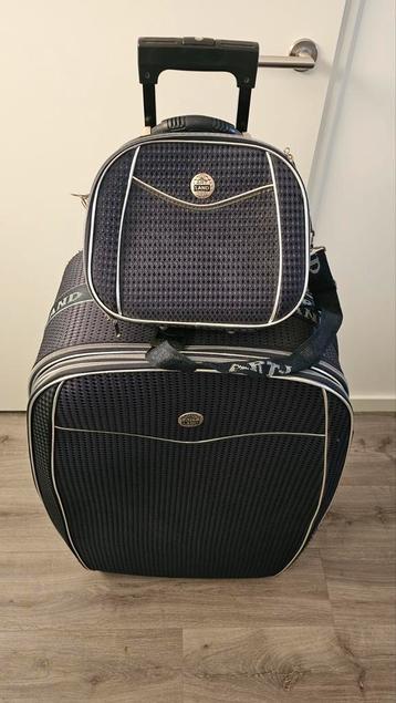 Art-Land Koffer + Toilettas - Reis Klaar! beschikbaar voor biedingen