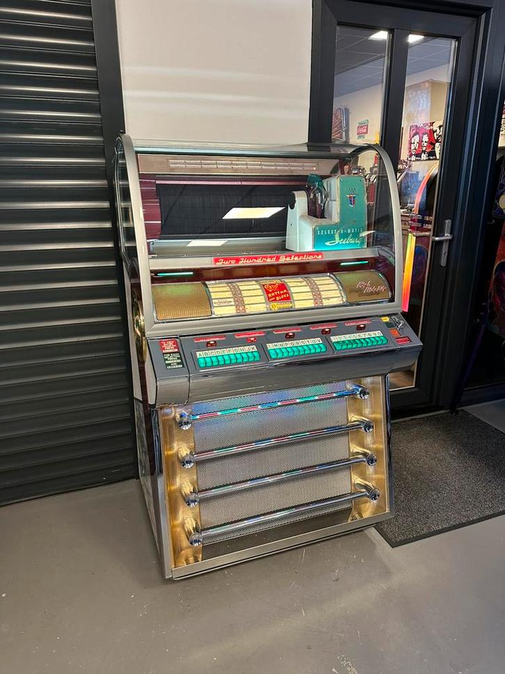 Prachtige jukebox Seeburg V200 200 Selections 1955, Verzamelen, Automaten | Jukeboxen, Zo goed als nieuw, Seeburg, 1950 tot 1960