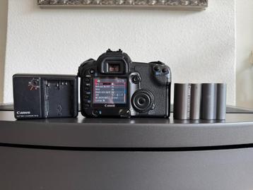 Canon EOS 30D Spiegelreflex Body beschikbaar voor biedingen