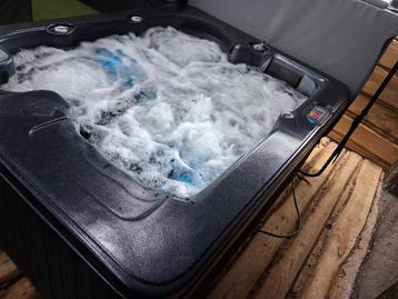 Silverspas 3 ultieme massage jacuzzi incl Bezorging&garantie beschikbaar voor biedingen