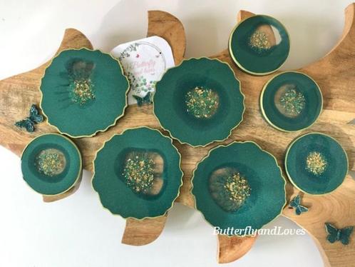 Prachtige luxe smaragd groene onderzetters goud Epoxy Art, Huis en Inrichting, Woonaccessoires | Onderzetters, Nieuw, Glas of Kopje