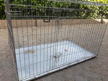 Hondenbench extra groot beschikbaar voor biedingen