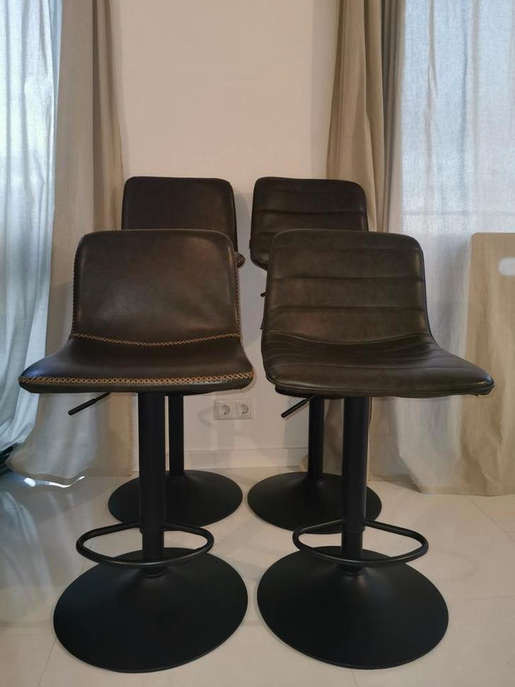 Industriële barkruk, Huis en Inrichting, Barkrukken, Zo goed als nieuw, 60 tot 90 cm, Leer, Ophalen