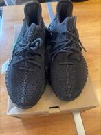 Yeezy boost 350 V2 zwart maat 43, Nieuw, Ophalen of Verzenden