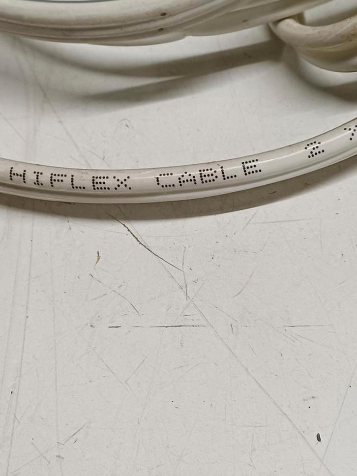 Audiolab Hiflex 2x2.50 speakerkabel (5m & 8m), Audio, Tv en Foto, Audiokabels en Televisiekabels, Gebruikt, Luidsprekerkabel, 10 meter of meer