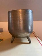 Metalen bloempot, Tuin en Terras, Bloempotten, Gebruikt, Rond, Ophalen of Verzenden, Metaal