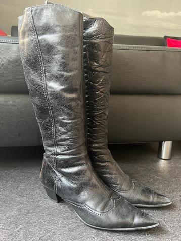 Te koop! Dames zwart leren laarzen - Maat 39 beschikbaar voor biedingen