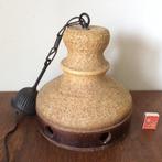 Jaren 70 kelklamp bruin steen met ronde lichtgaten in rand, Huis en Inrichting, Lampen | Hanglampen, Ophalen of Verzenden, Zo goed als nieuw